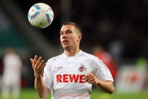 世俱杯直播-英超哪个教练有唱歌的爱好？他的这项特长如何影响执教？（英超球队教练身价排名）